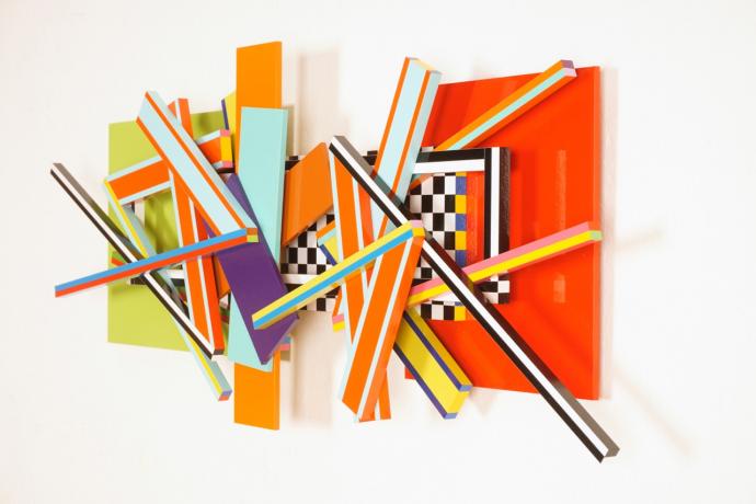 Dieter Balzer, Sampler (17-3), 2017, Farbfolie und MDF, 77 x 31 x 7.5 cm, Seitenansicht