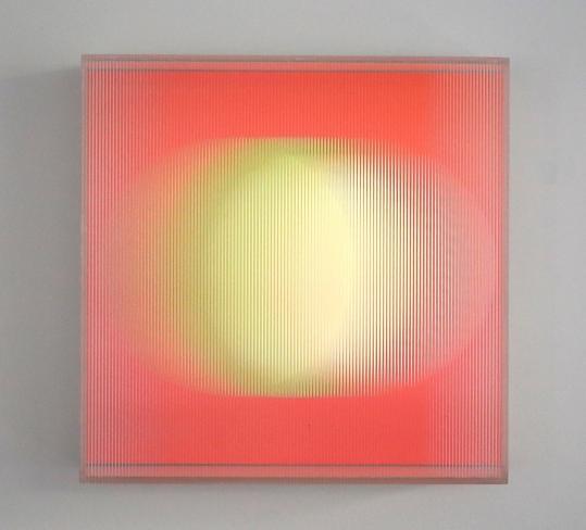 Christiane Grimm, Luna 38, 2023, Mischtechnik und Acrylglas, 21 x 21 x 7,5 cm