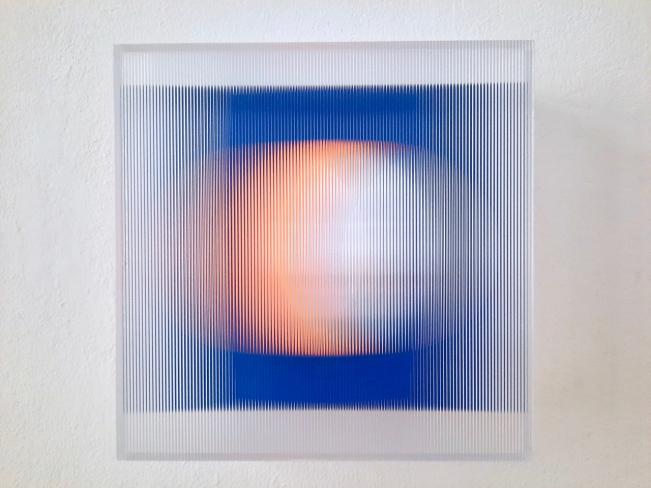 Christiane Grimm, Luna 42, 2020, Mischtechnik und Acrylglas, 22 x 22 x 7.5 cm