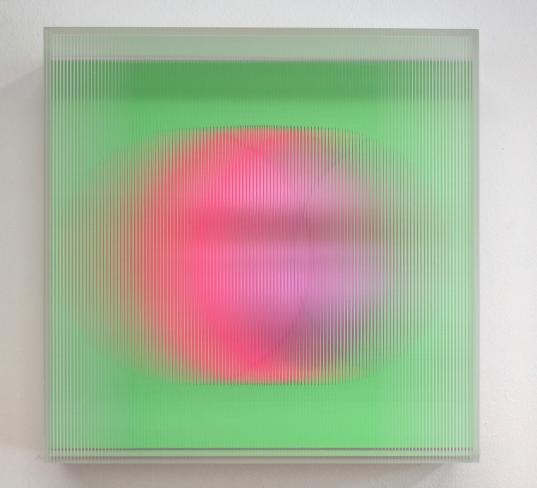 Christiane Grimm, Luna 64, 2024, Mischtechnik und Acrylglas, 22 x 22 x 7,5 cm