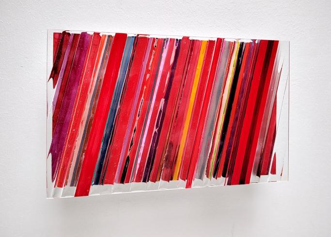 Eckart Hinze, OBJ 15, 2022, Acryl und Harz auf Acrylglas, 20 x 30 x 6 cm
