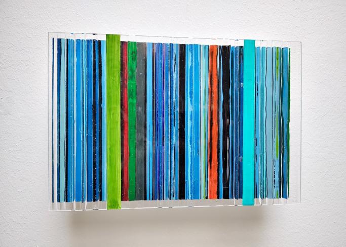 Eckart Hinze, OBJ 16, 2022, Acryl und Harz auf Acrylglas, 20 x 30 x 6 cm