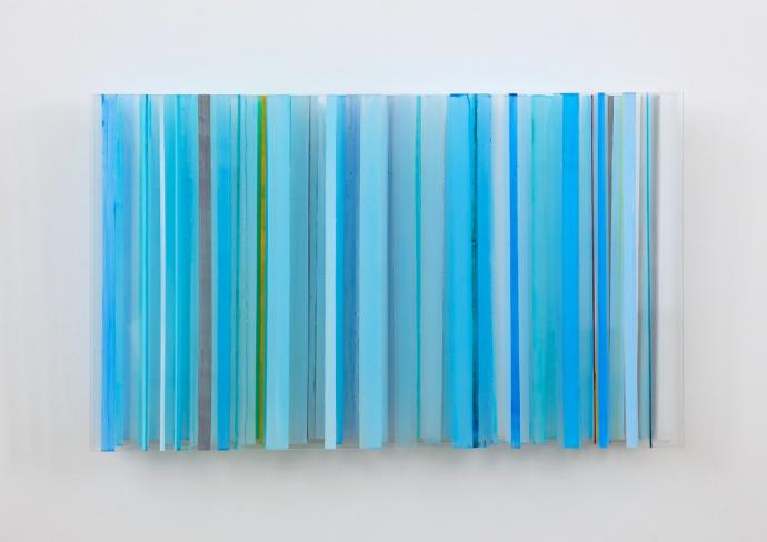 Eckart Hinze, OBJ 04, 2021, Acryl und Harz auf Acrylglas, 30 x 50 x 8,5 cm