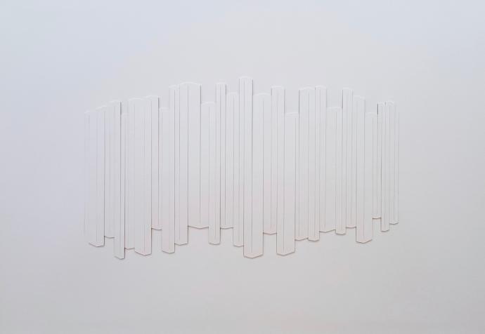 Franz Riedl, Curtain, 2015, Papierrelief, Karton geschnitten, 71 x 101 cm