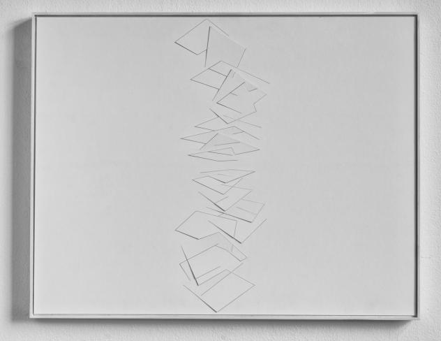Franz Riedl, Fallende Blätter, 2017, Karton geschnitten, 58 x 73 cm, Foto: Florian Bertzbach
