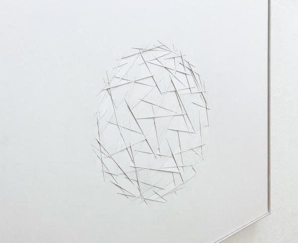 Franz Riedl, Tensegrity (Buckminster Fuller), 2018, Papierrelief, Karton geschnitten, 71 x 98 cm, Detail seitlich