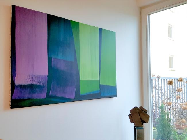 Holger Fitterer, Tiepo . 2019, Acryl auf Leinwand, 72 x 110 cm, Ausstellungsansicht Galerie Corona Unger