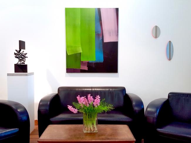 Holger Fitterer, Tulp . 2019, 110 x 90 cm, Ausstellungsansicht Galerie Corona Unger