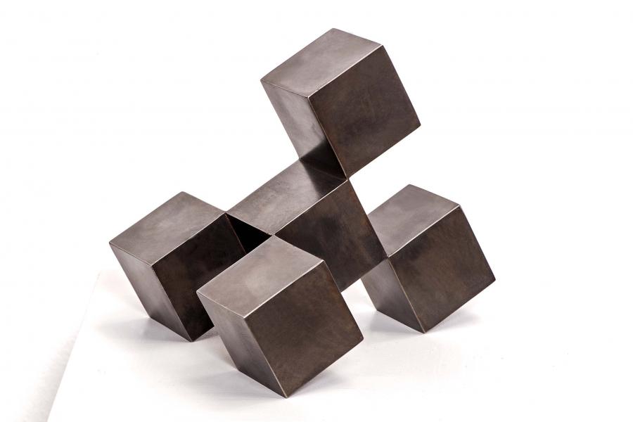 Stephan Siebers CUBECUBE 2010 Stahl patiniert 30 x 30 x 30 cm