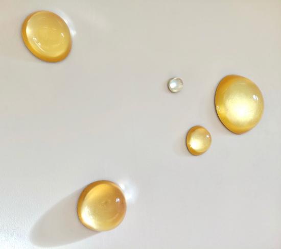 Diederik Storms, Drops of Gold - 5 Wandobjekte, Galerie Corona Unger, Bremen