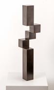 Stephan Siebers, Balanced Cubes, Stahl massiv, patiniert, Höhe 47 cm