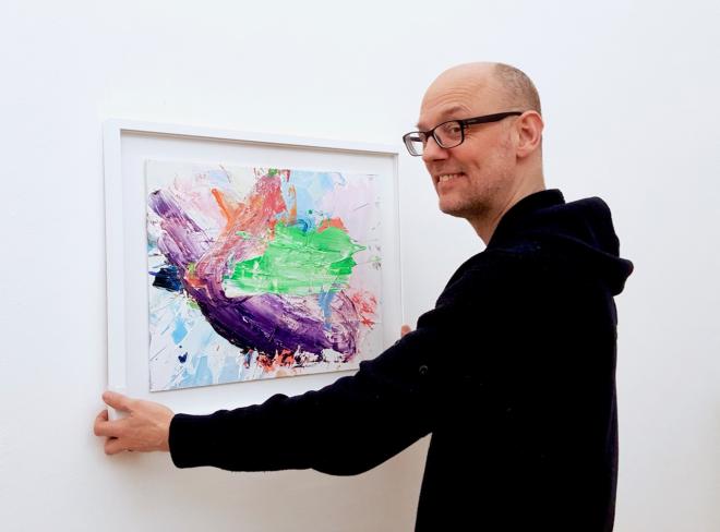 Nicholas Bodde, Gestisch, X, 2018, Öl auf Leinwand über Karton, 39.5 x 50 cm, gerahmt 53 x 63 cm, Ausstellungsaufbau