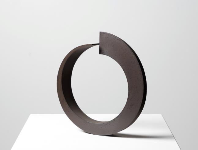 Rüdiger Seidt, Tetrahelix, 2024, Cortenstahl, Ex. 3, 24 x 23 x 55 cm