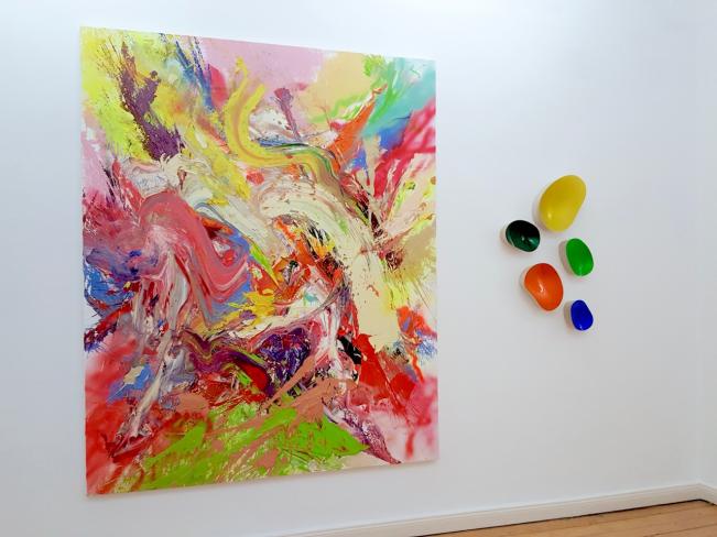 Sebastian Heiner, Magic Spring, 2018, Öl auf Leinwand, 220 x 180 cm, Ausstellungsansicht (mit Willi Siber)