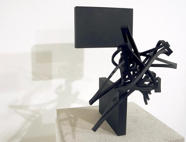 Thomas Röthel, Drehung, Höhe 41 cm, Ausstellungsansicht
