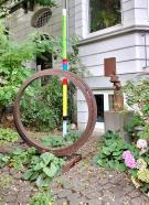 Thomas Röthel, Doppelring, 2024, Stahl, Höhe 129 cm, Dm 125 cm