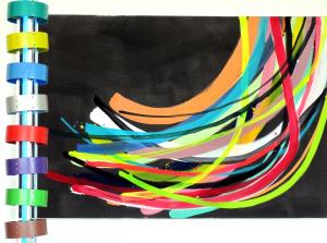 Siegfried Kreitner, IV, 2013, 16 farbige Kunststoffelemente, Aluminium, Elektromotor 2 U/min, Neonsystem, dm 16 cm, H 190 cm / Annegret Hoch, o.T., Acryl auf Leinwand, 150 x 200 cm