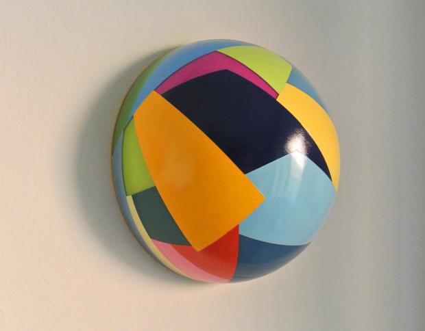Marco Casentini, Roller Coaster, 2013, Acryl und Lack auf Acrylglas, Durchmesser 30 cm