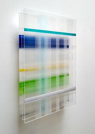 Eckart Hinze, OBJ 29, 2023, Acryl und Harz auf Acrylglas, 50 x 30 cm, Seitenansicht