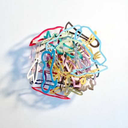 Mirja Wellmann, HörNest, 2023, Holz und Flugzeugsperrholz, 37 x 37 x 25 cm