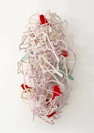 Mirja Wellmann, HörNest, 2020, Metall und Flugzeugsperrholz, 75 x 38 x 24 cm