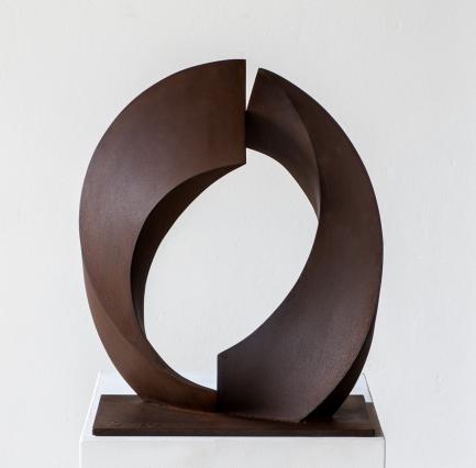 Rüdiger Seidt, Pas De Deux, 2012, oxidiertes Stahlblech, 42.5 x 35 x 17 cm